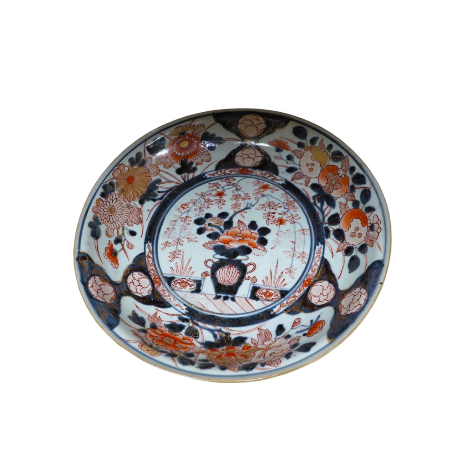 An 18th century Japanese Imari saucer shaped dish, 33cm diameter. Condition - good, some wear